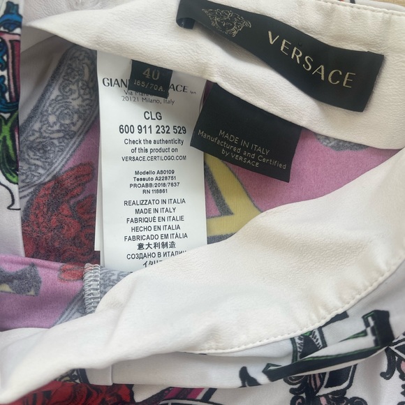 Versace medusa head leggings i have the top to match ! - Picture 3 of 4